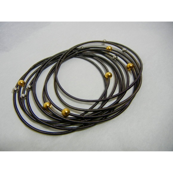 NWT Piano Wire Bracelet Slate with silver and gold beads - Picture 3 of 4